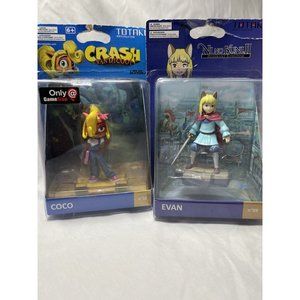 Totaku Crash Bandicoot COCO and Nino Kun II Evan 4" Figure Gamestop Exclusive